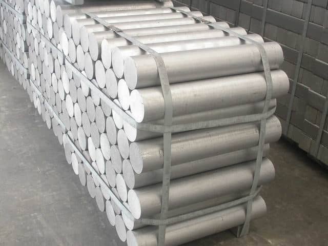 Aluminum bars ready for billeting