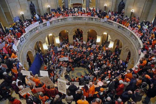 Minnesota Legislature Guns