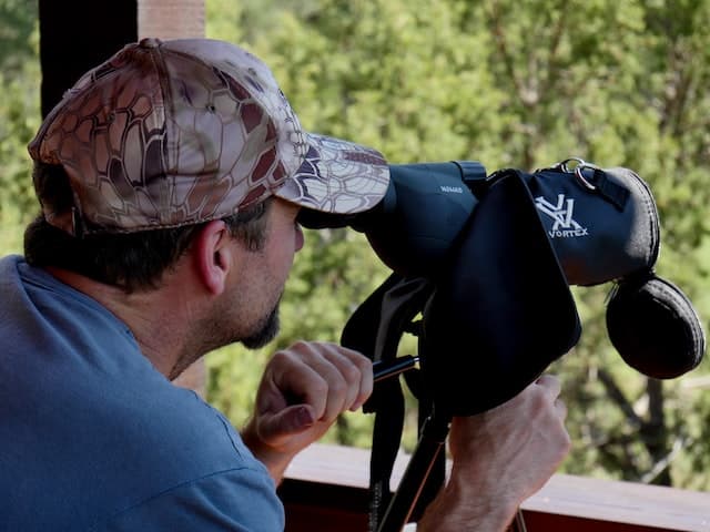 Spotting Scope Tripods That Won’t Break the Bank