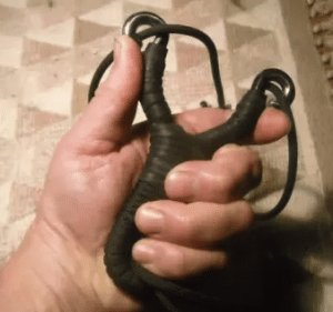 Hunting Slingshot DIY