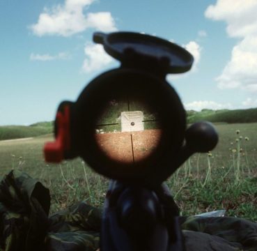 image of a rifle scope